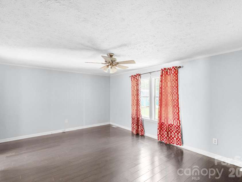 3017 Heather Hill Lane, Richburg, SC 29729.  MLS# CAR4419578, YatesRealty ID 48054. 