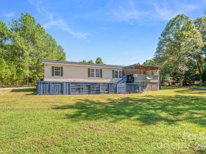 3017 Heather Hill Lane, Richburg, SC 29729.  MLS# CAR4419578, YatesRealty ID 48054. 