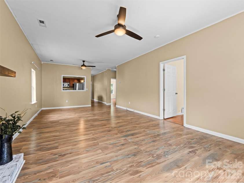 43 Avery Street, Waynesville, NC 28786.  MLS# CAR4420099, YatesRealty ID 48055. 
