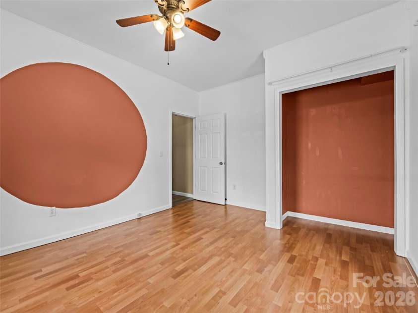 43 Avery Street, Waynesville, NC 28786.  MLS# CAR4420099, YatesRealty ID 48055. 