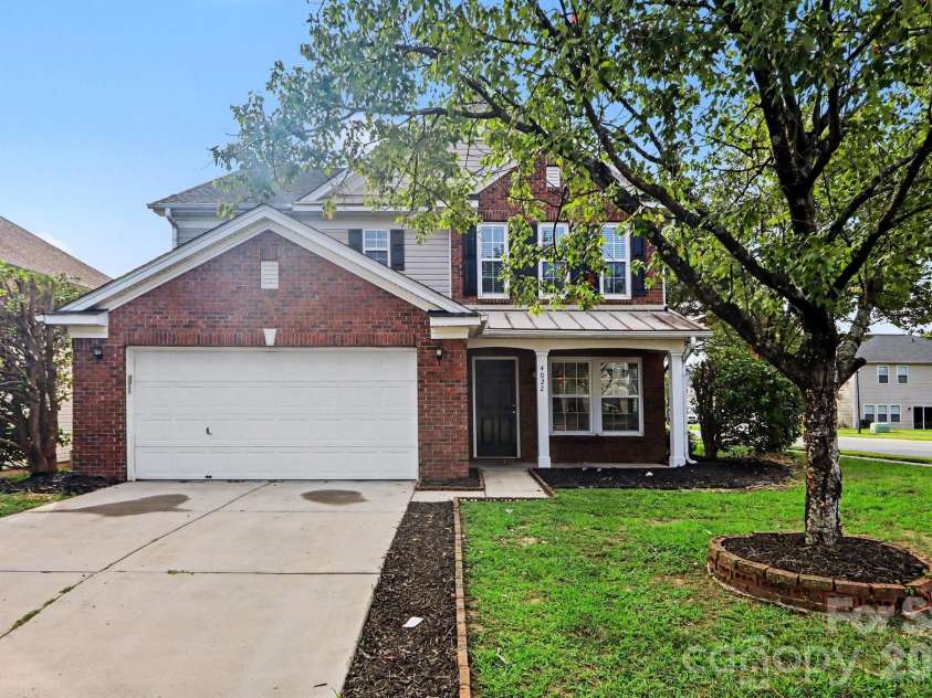 4022 Houldsworth Drive, Charlotte, NC 28213.  MLS# CAR4418414, YatesRealty ID 48057. 