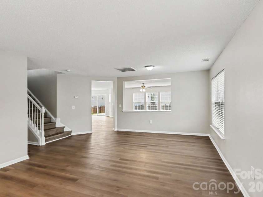 4022 Houldsworth Drive, Charlotte, NC 28213.  MLS# CAR4418414, YatesRealty ID 48057. 