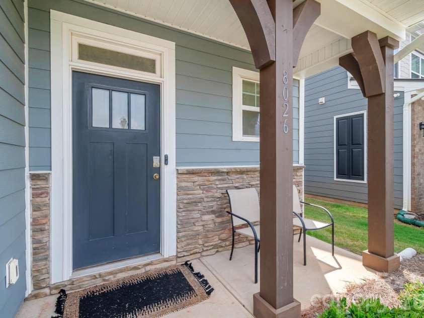 8026 Saluda Drive, Charlotte, NC 28269.  MLS# CAR4409063, YatesRealty ID 48058. 
