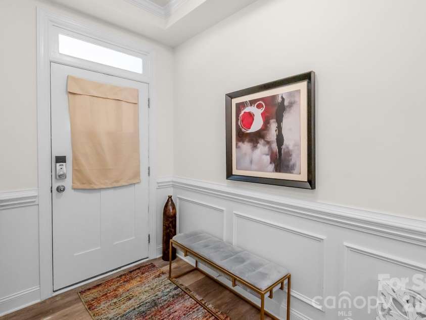 8026 Saluda Drive, Charlotte, NC 28269.  MLS# CAR4409063, YatesRealty ID 48058. 