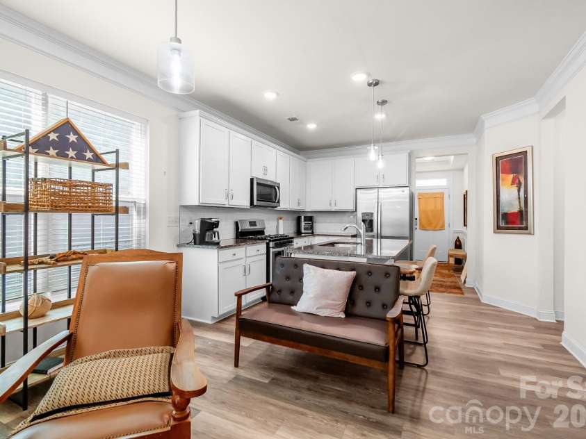 8026 Saluda Drive, Charlotte, NC 28269.  MLS# CAR4409063, YatesRealty ID 48058. 