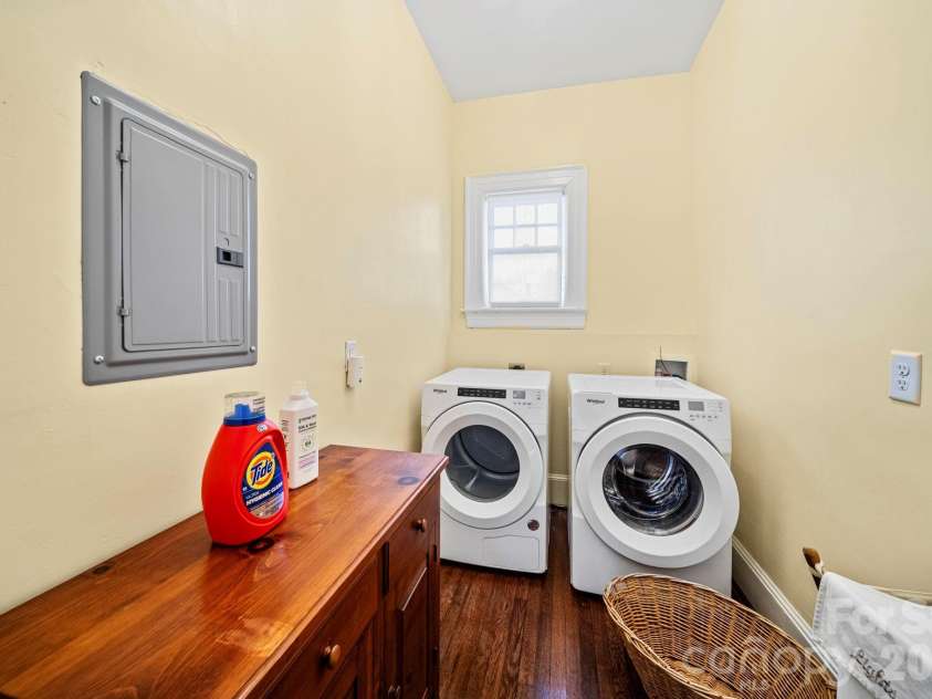 128 Thomas Street, Salisbury, NC 28144.  MLS# CAR4355129, YatesRealty ID 4806. 