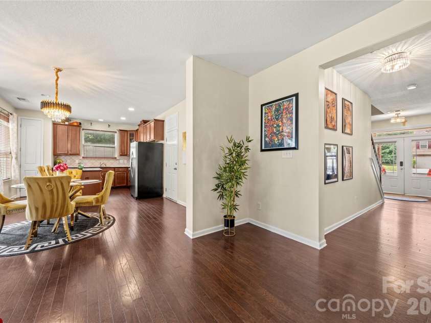 5610 Turtleback Court, Charlotte, NC 28269.  MLS# CAR4398423, YatesRealty ID 48060. 