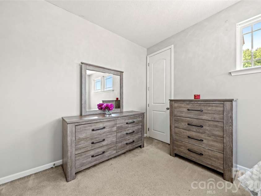 5610 Turtleback Court, Charlotte, NC 28269.  MLS# CAR4398423, YatesRealty ID 48060. 