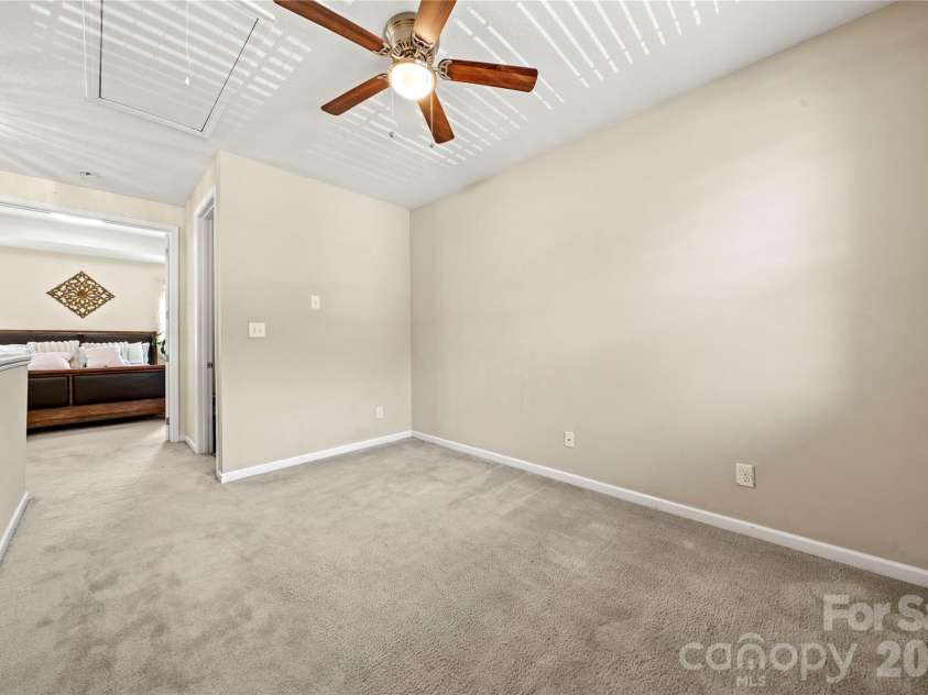 5610 Turtleback Court, Charlotte, NC 28269.  MLS# CAR4398423, YatesRealty ID 48060. 