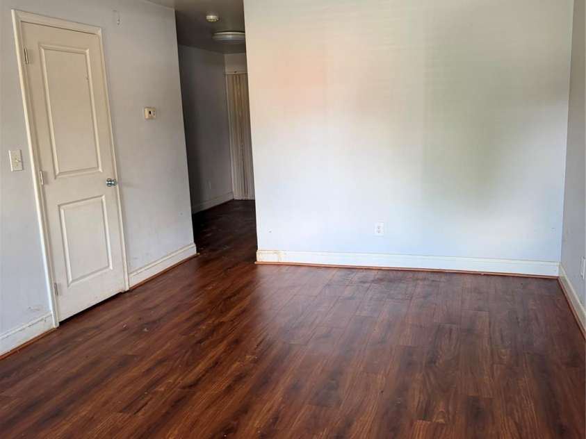 155 17th Street, Hickory, NC 28601.  MLS# CAR4420228, YatesRealty ID 48061. 