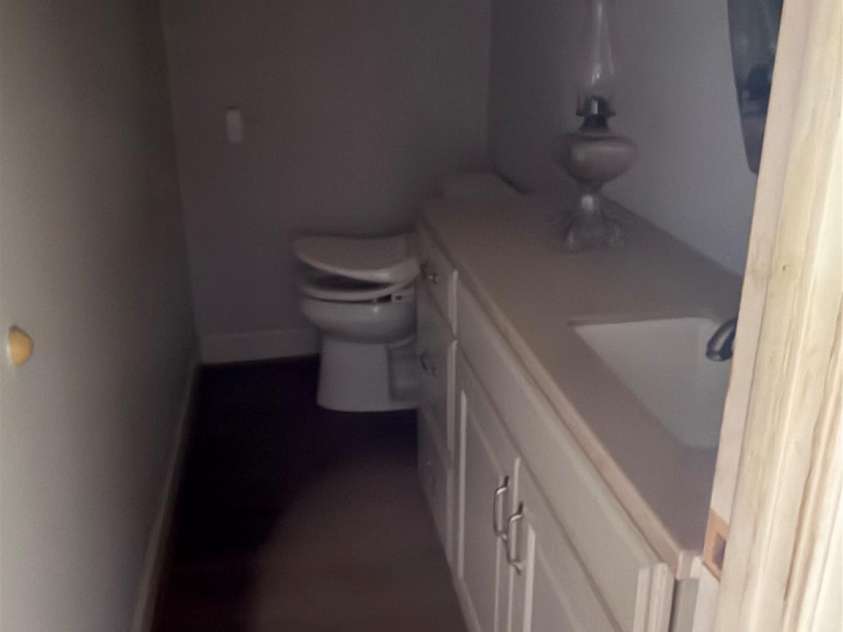 155 17th Street, Hickory, NC 28601.  MLS# CAR4420228, YatesRealty ID 48061. 