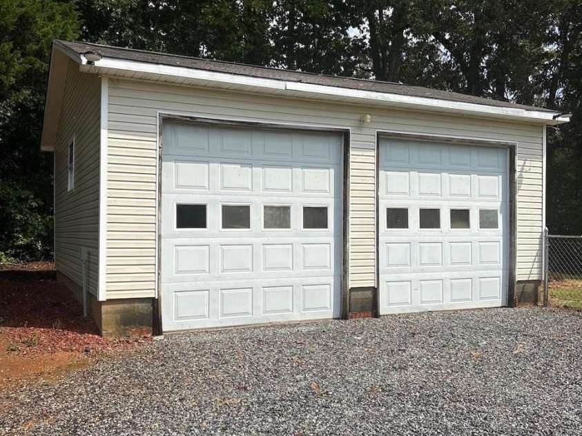 107 Ephraim Drive, Salisbury, NC 28144.  MLS# CAR4420227, YatesRealty ID 48062. 