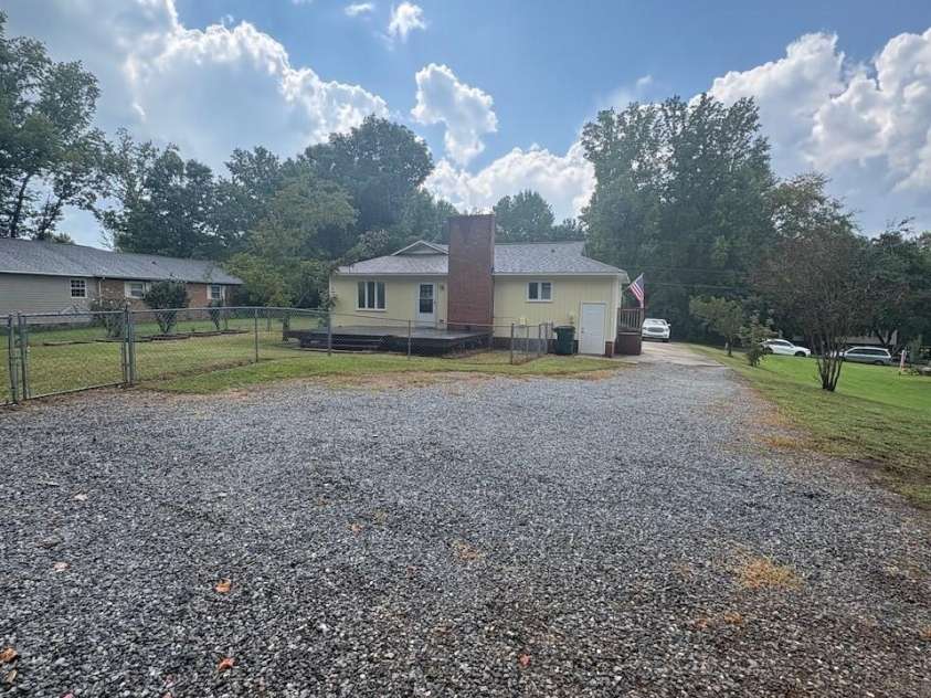 107 Ephraim Drive, Salisbury, NC 28144.  MLS# CAR4420227, YatesRealty ID 48062. 