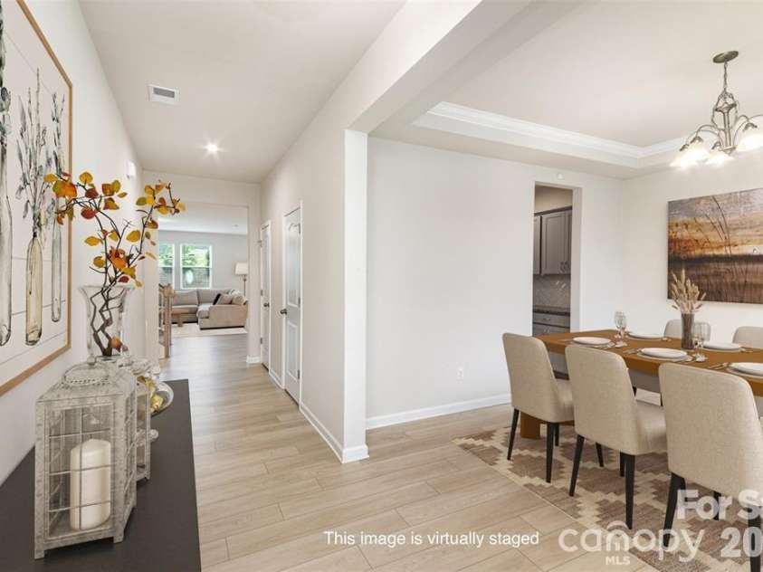4113 Matindale Way, Charlotte, NC 28216.  MLS# CAR4420037, YatesRealty ID 48065. 