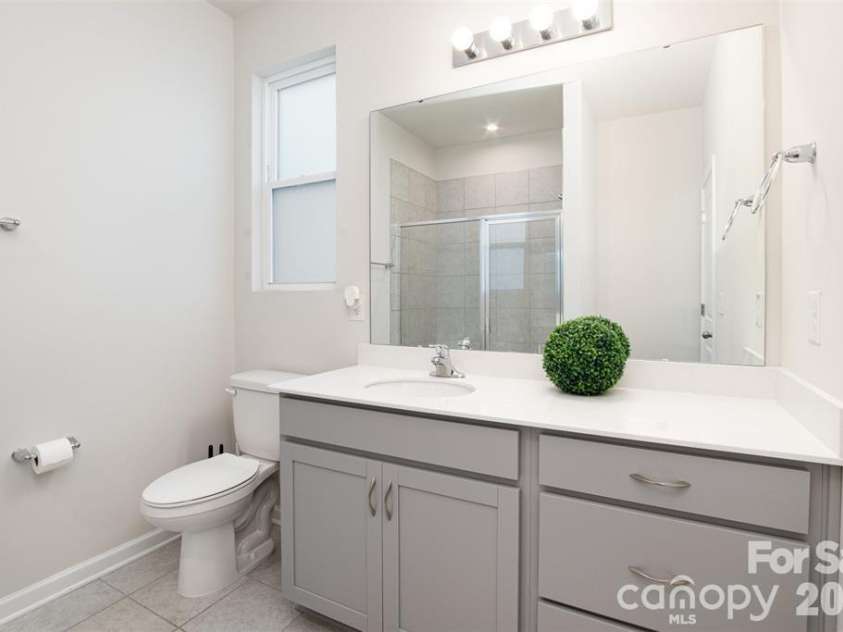 4113 Matindale Way, Charlotte, NC 28216.  MLS# CAR4420037, YatesRealty ID 48065. 