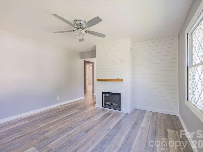 701 Betty Street, Gastonia, NC 28054.  MLS# CAR4420236, YatesRealty ID 48066. 