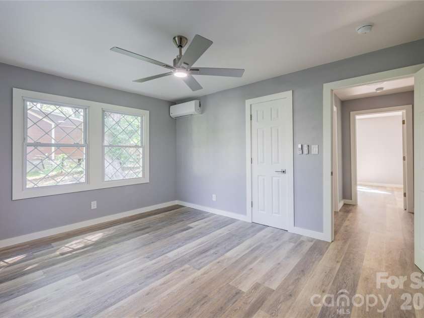 701 Betty Street, Gastonia, NC 28054.  MLS# CAR4420236, YatesRealty ID 48066. 