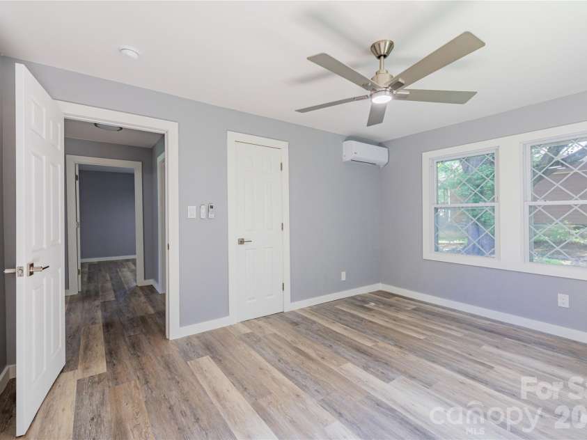 701 Betty Street, Gastonia, NC 28054.  MLS# CAR4420236, YatesRealty ID 48066. 