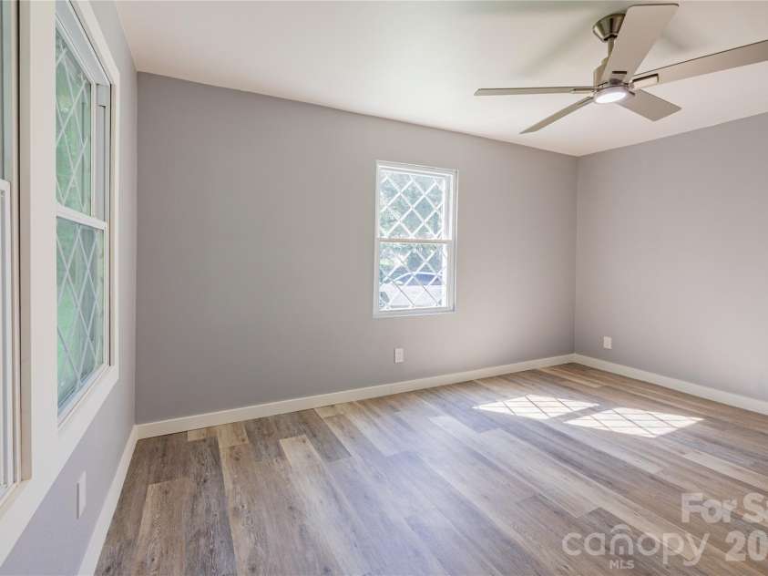 701 Betty Street, Gastonia, NC 28054.  MLS# CAR4420236, YatesRealty ID 48066. 