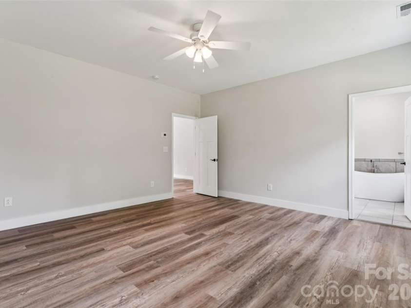 776 Grove Street Extension, Lincolnton, NC 28092.  MLS# CAR4405210, YatesRealty ID 48067. 