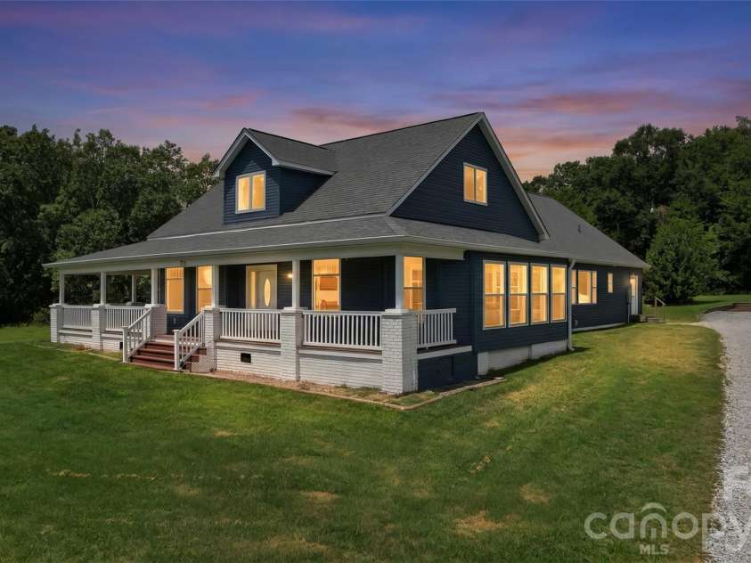 776 Grove Street Extension, Lincolnton, NC 28092.  MLS# CAR4405210, YatesRealty ID 48067. 