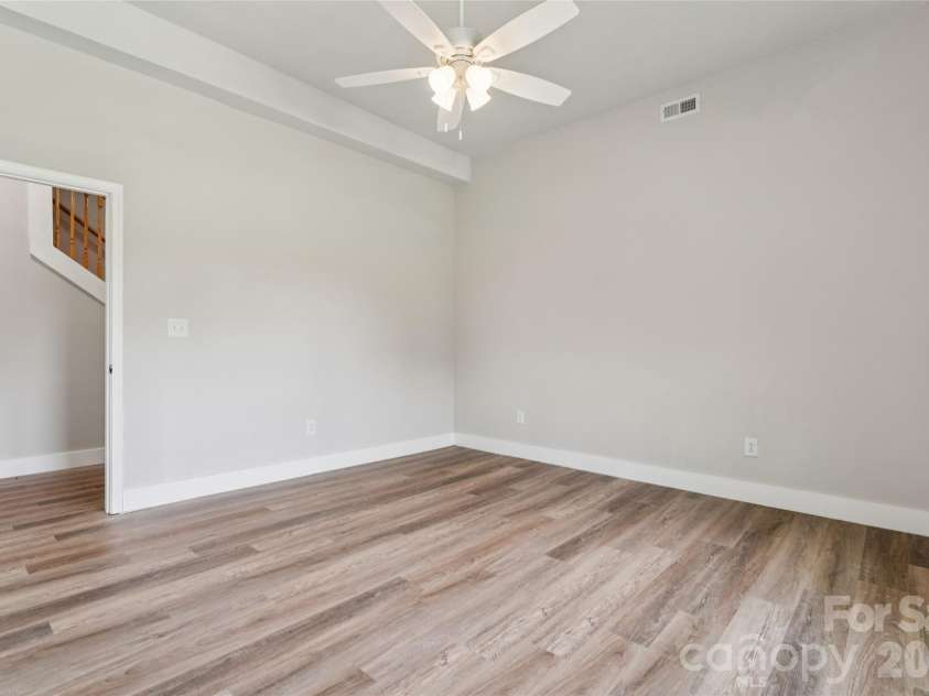 776 Grove Street Extension, Lincolnton, NC 28092.  MLS# CAR4405210, YatesRealty ID 48067. 