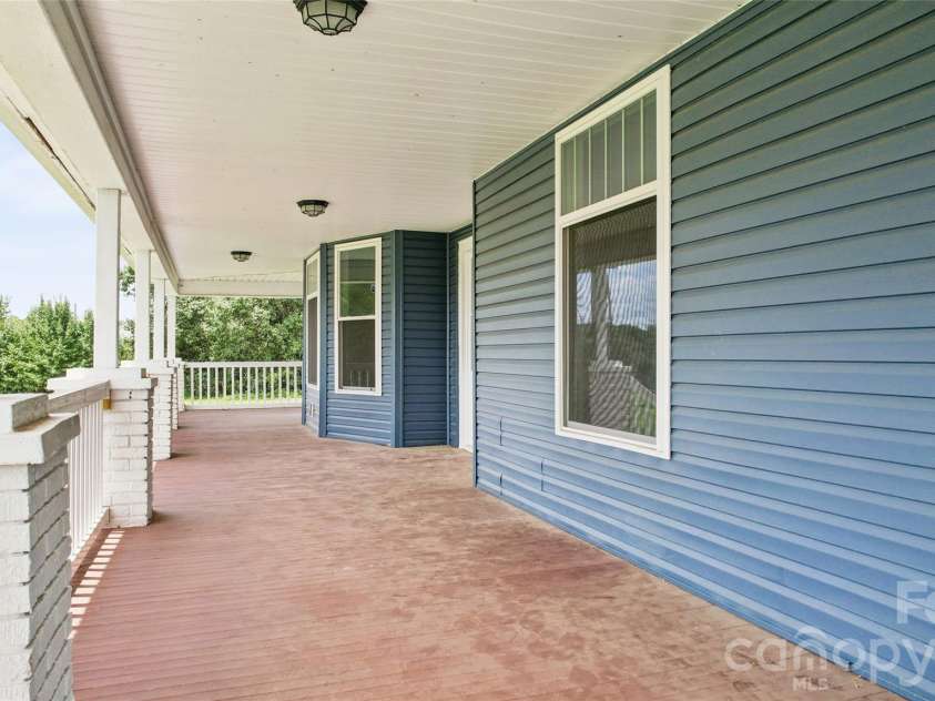 776 Grove Street Extension, Lincolnton, NC 28092.  MLS# CAR4405210, YatesRealty ID 48067. 
