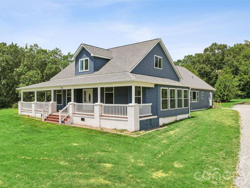 776 Grove Street Extension, Lincolnton, NC 28092.  MLS# CAR4405210, YatesRealty ID 48067. 