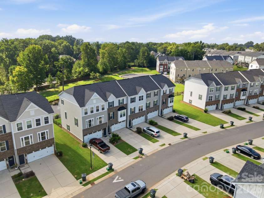2543 Grantham Place Drive, Fort Mill, SC 29715.  MLS# CAR4418079, YatesRealty ID 48068. 