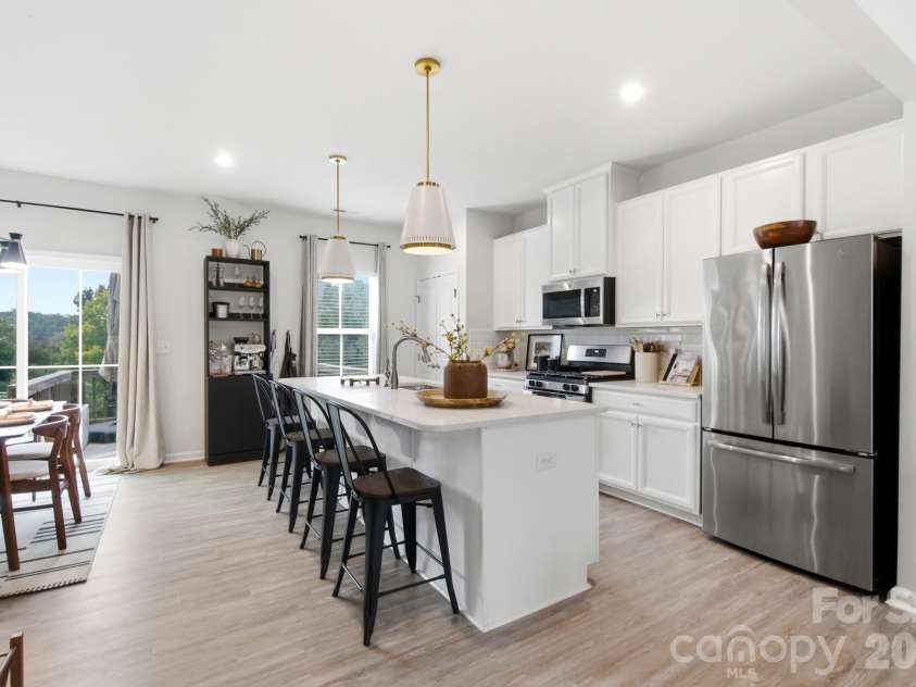 2543 Grantham Place Drive, Fort Mill, SC 29715.  MLS# CAR4418079, YatesRealty ID 48068. 