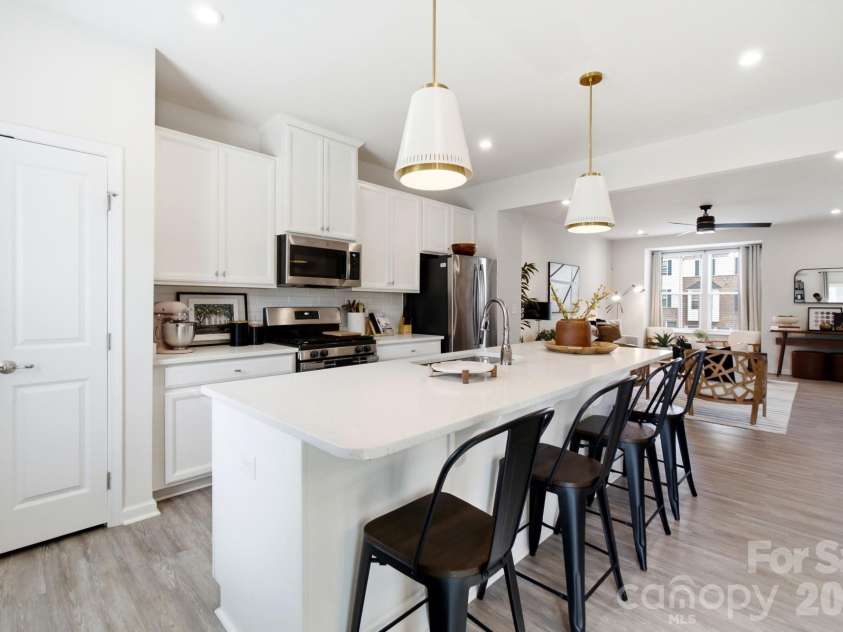 2543 Grantham Place Drive, Fort Mill, SC 29715.  MLS# CAR4418079, YatesRealty ID 48068. 