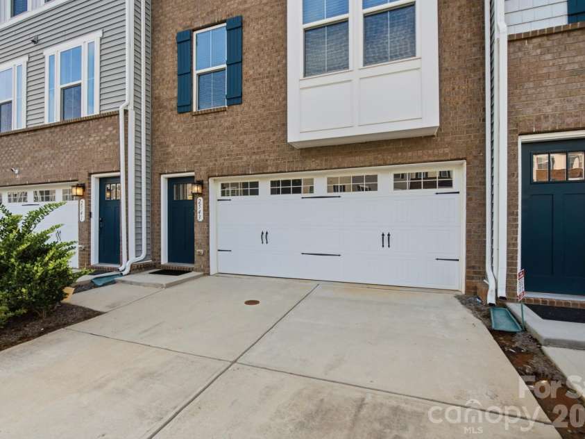 2543 Grantham Place Drive, Fort Mill, SC 29715.  MLS# CAR4418079, YatesRealty ID 48068. 