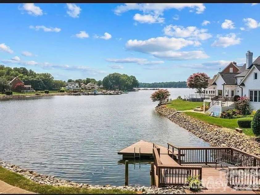 7615 Woods Lane, Cornelius, NC 28031.  MLS# CAR4419666, YatesRealty ID 48069. Beautiful Lake Norman/community day dock