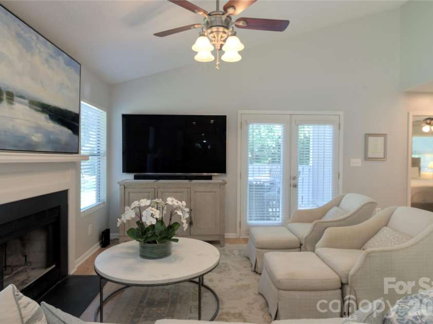 7615 Woods Lane, Cornelius, NC 28031.  MLS# CAR4419666, YatesRealty ID 48069. Livingarea4