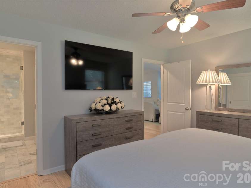 7615 Woods Lane, Cornelius, NC 28031.  MLS# CAR4419666, YatesRealty ID 48069. Primary bedroom3