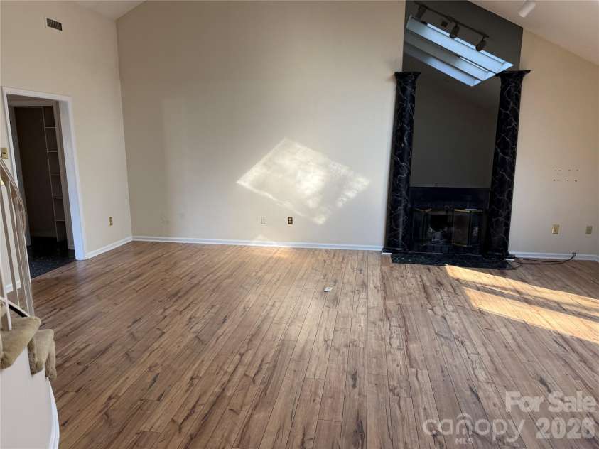 1720 12th Street, Hickory, NC 28601.  MLS# CAR4359181, YatesRealty ID 4807. 