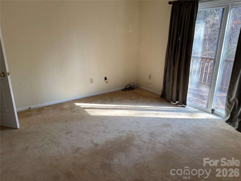 1720 12th Street, Hickory, NC 28601.  MLS# CAR4359181, YatesRealty ID 4807. 