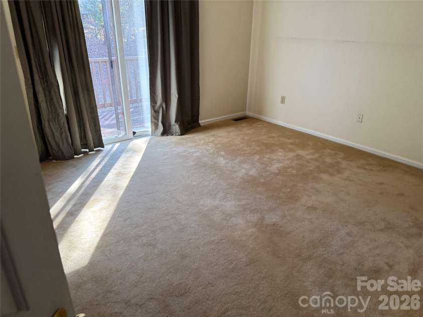 1720 12th Street, Hickory, NC 28601.  MLS# CAR4359181, YatesRealty ID 4807. 