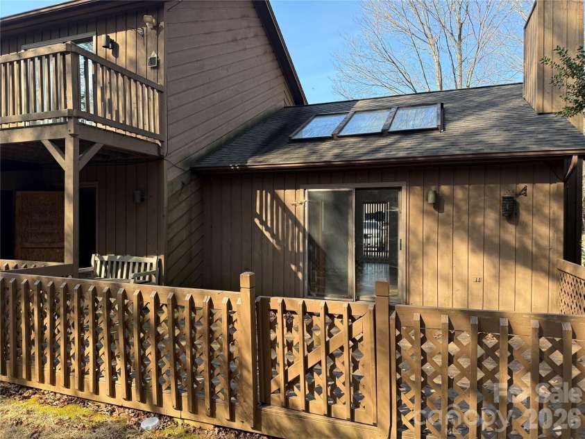 1720 12th Street, Hickory, NC 28601.  MLS# CAR4359181, YatesRealty ID 4807. 