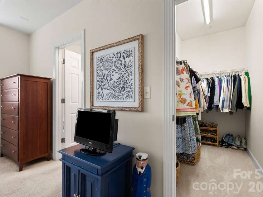 11123 Ascoli Place, Charlotte, NC 28277.  MLS# CAR4419358, YatesRealty ID 48071. 
