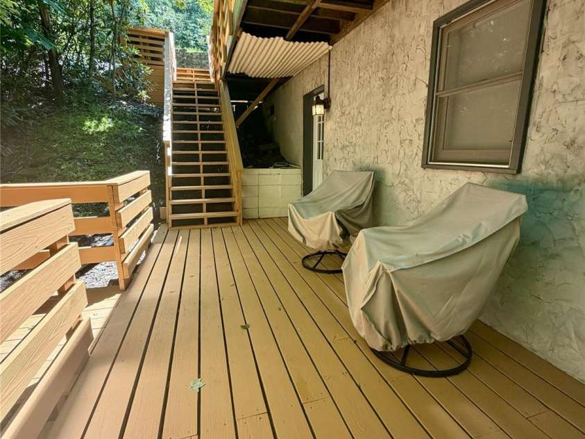 188 Forest Lane, Blowing Rock, NC 28605.  MLS# CAR4419824, YatesRealty ID 48074. 