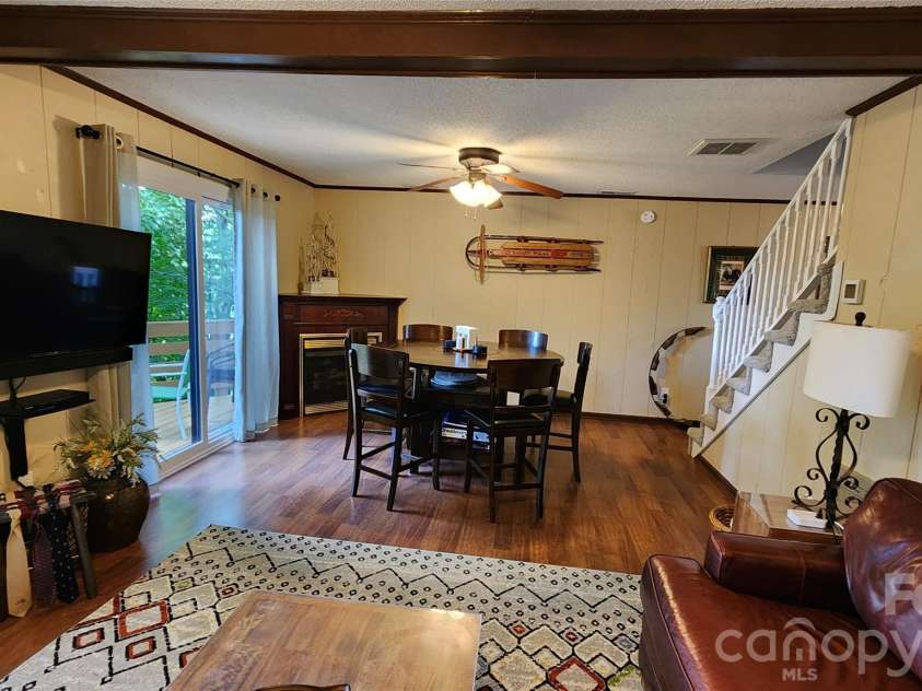 188 Forest Lane, Blowing Rock, NC 28605.  MLS# CAR4419824, YatesRealty ID 48074. Main level living and dining