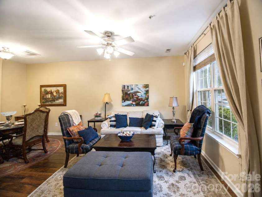 8310 Chaceview Court, Charlotte, NC 28269.  MLS# CAR4419511, YatesRealty ID 48076. 
