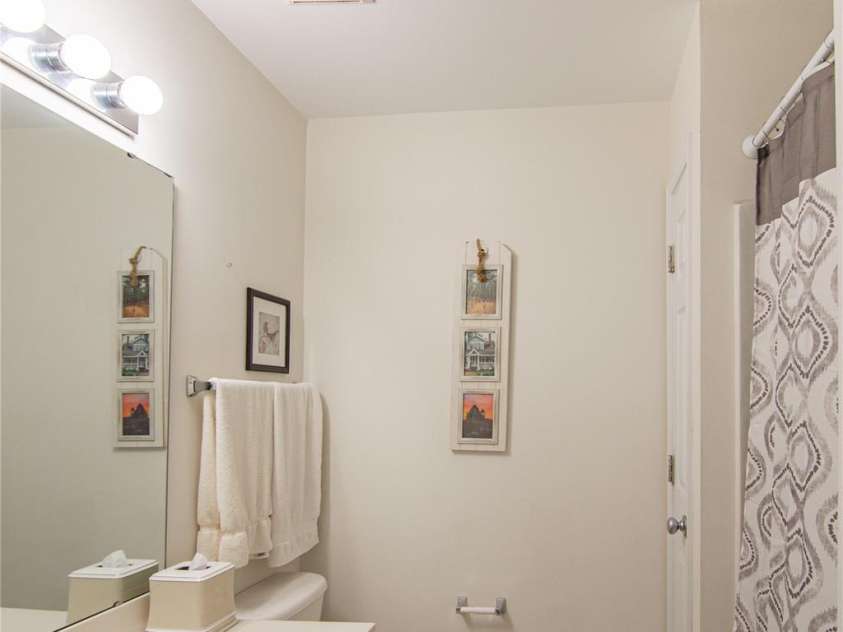 8310 Chaceview Court, Charlotte, NC 28269.  MLS# CAR4419511, YatesRealty ID 48076. 