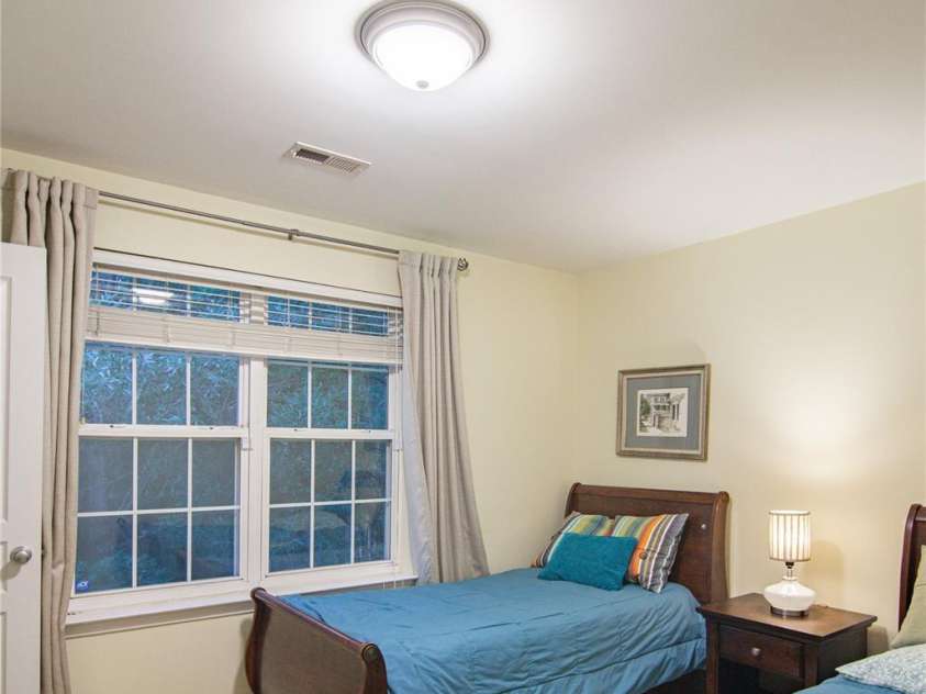 8310 Chaceview Court, Charlotte, NC 28269.  MLS# CAR4419511, YatesRealty ID 48076. 