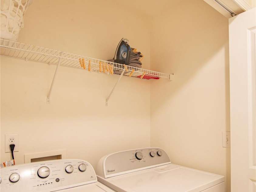 8310 Chaceview Court, Charlotte, NC 28269.  MLS# CAR4419511, YatesRealty ID 48076. 