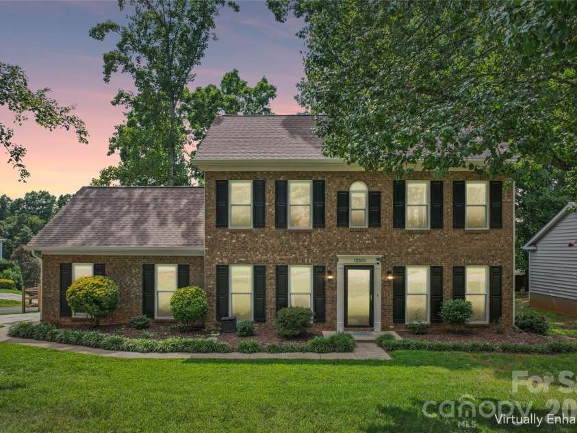 12501 Diamond Drive, Pineville, NC 28134.  MLS# CAR4419478, YatesRealty ID 48079. 
