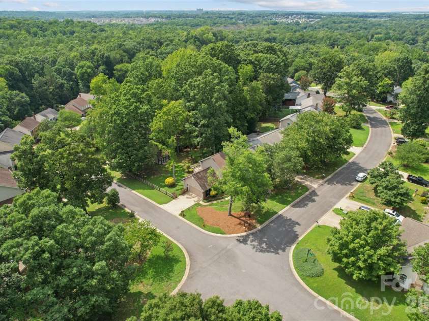 12501 Diamond Drive, Pineville, NC 28134.  MLS# CAR4419478, YatesRealty ID 48079. 