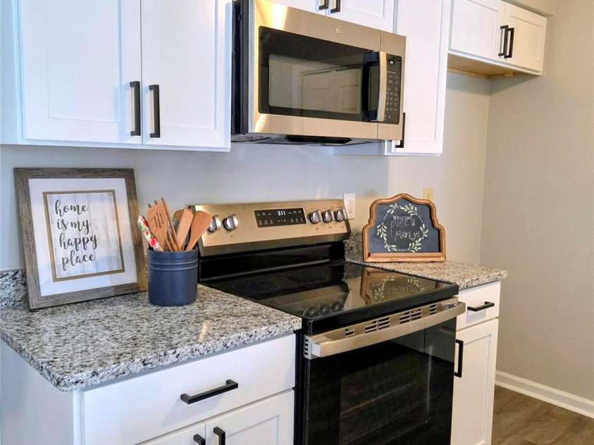 11318 Treebark Drive, Pineville, NC 28134.  MLS# CAR4418621, YatesRealty ID 48081. 