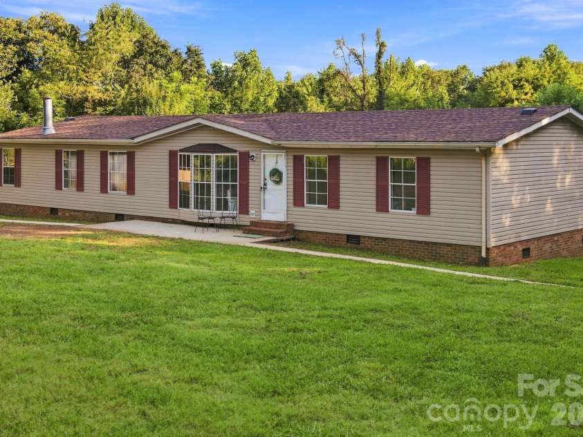 3159 Ward Green Street, Lenoir, NC 28645.  MLS# CAR4418654, YatesRealty ID 48082. 